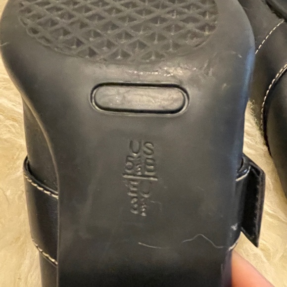 Slip on Leather Shoes - Picture 5 of 7